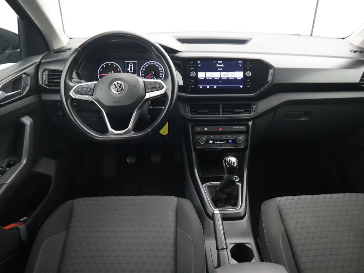 1.0 TSI Life TREKHAAK / NAVI / CLIMA / CARPLAY / PDC / BLUETOOTH / DAB+ / ACC / NL-AUTO
