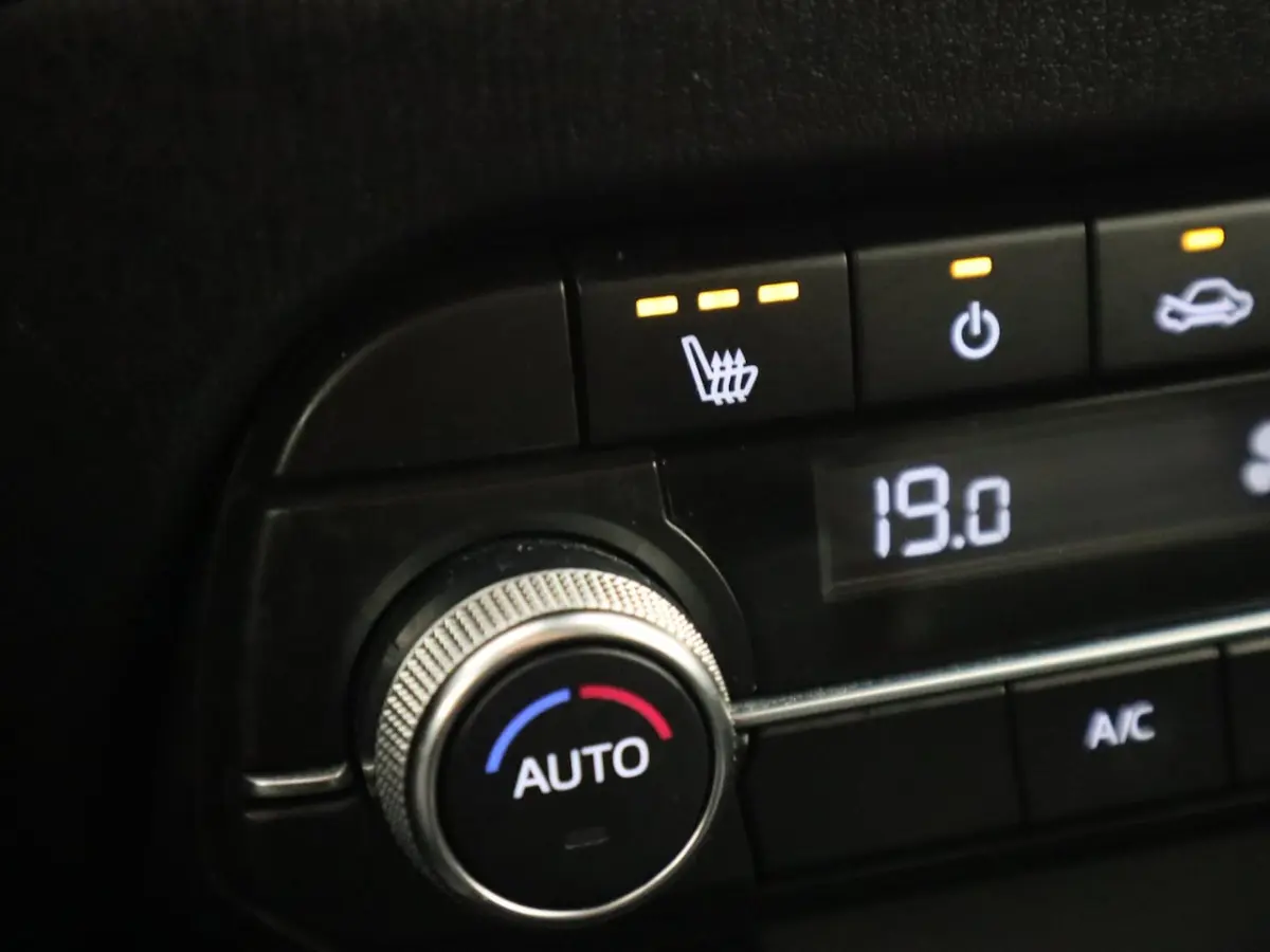 2.0 SkyActiv-G 165 Business Comfort AUTOMAAT / TREKHAAK / BOSE / CARPLAY / FULL LED / LEDE