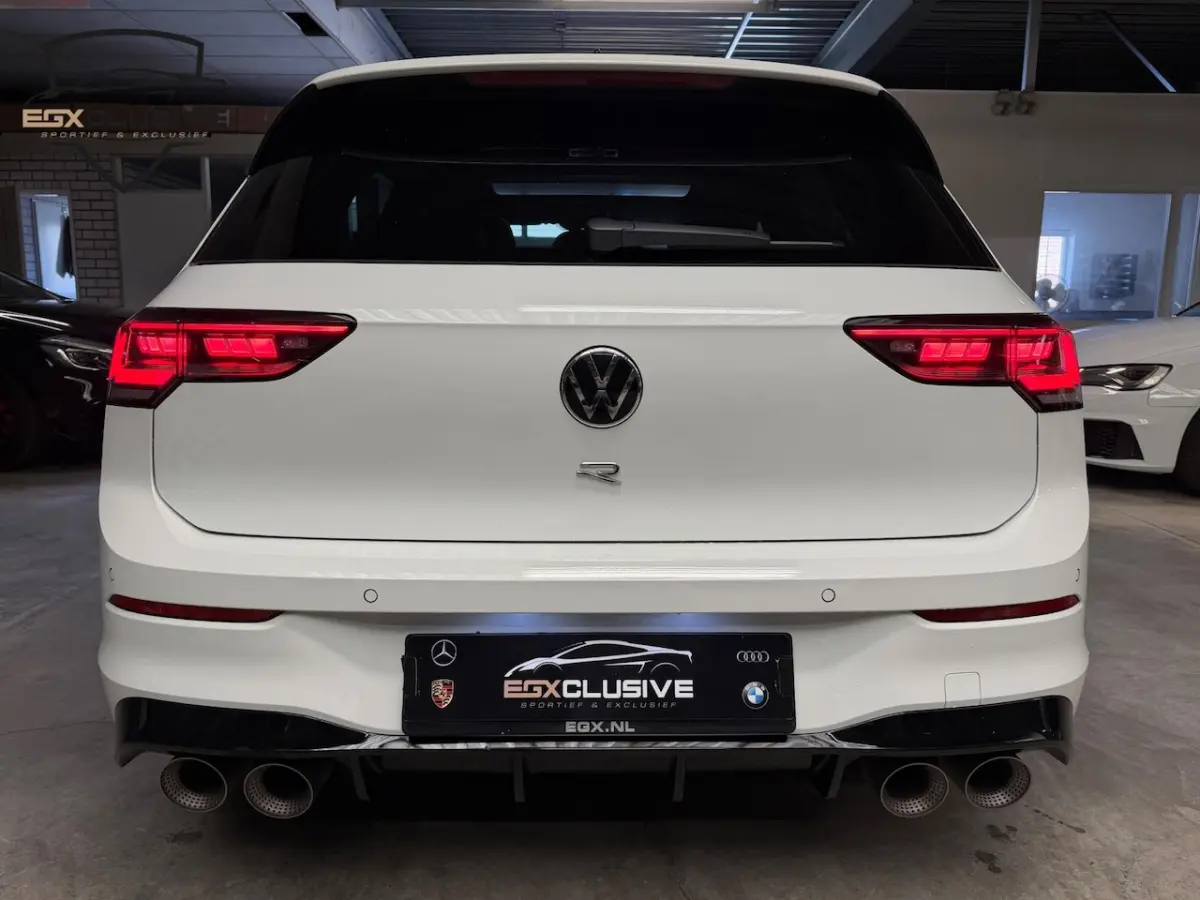 2.0 TSI 4Motion 8.5R Akra/Pano/H&K/HUD/ACC/Carplay