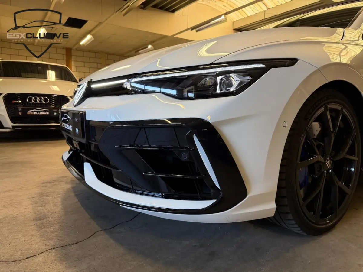 2.0 TSI 4Motion 8.5R Akra/Pano/H&K/HUD/ACC/Carplay