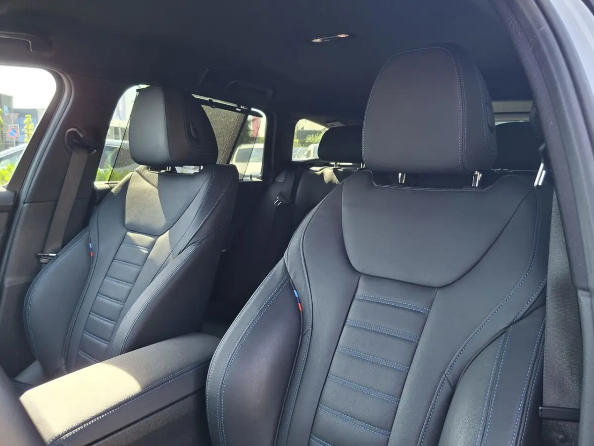 330e M-sport pakket / HUD / 360 camera / leer