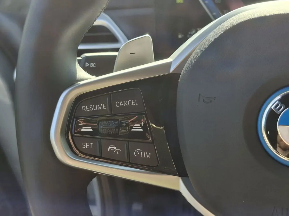 330e M-sport pakket / HUD / 360 camera / leer
