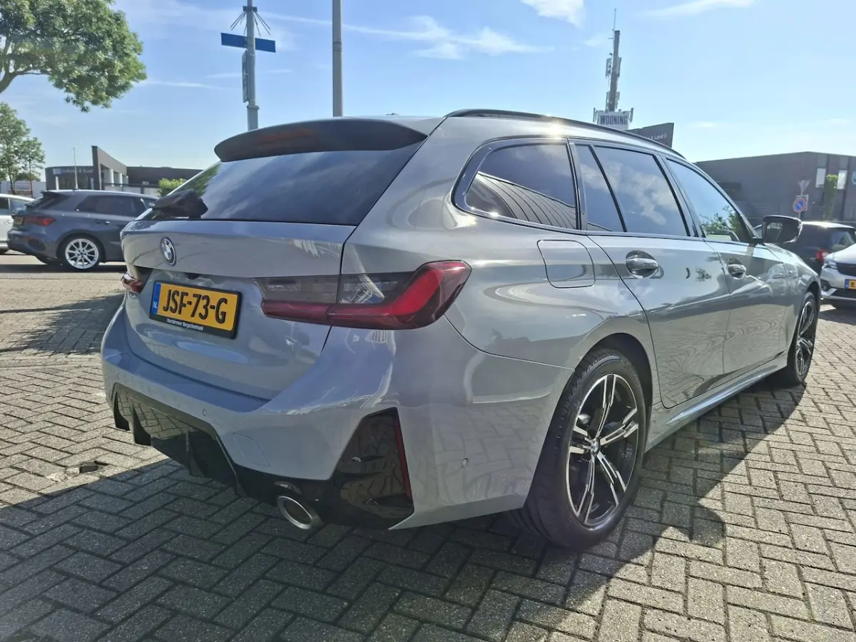 330e M-sport pakket / HUD / 360 camera / leer