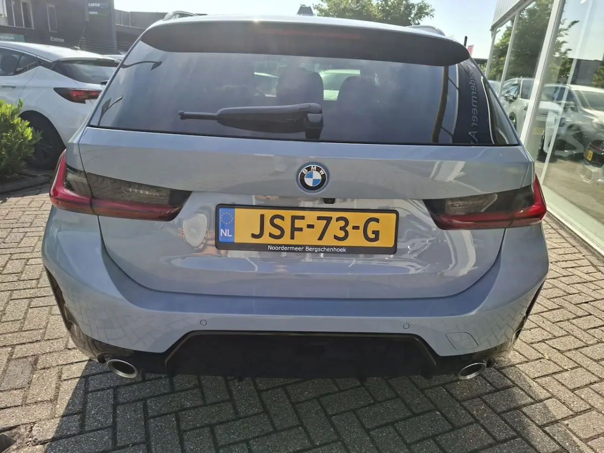 330e M-sport pakket / HUD / 360 camera / leer