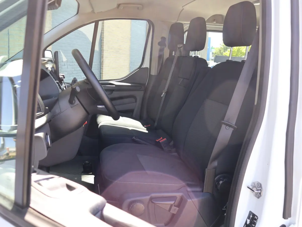 320 2.0 TDCI L2H1 Trend DC Haak | Camera | Carplay | Navi