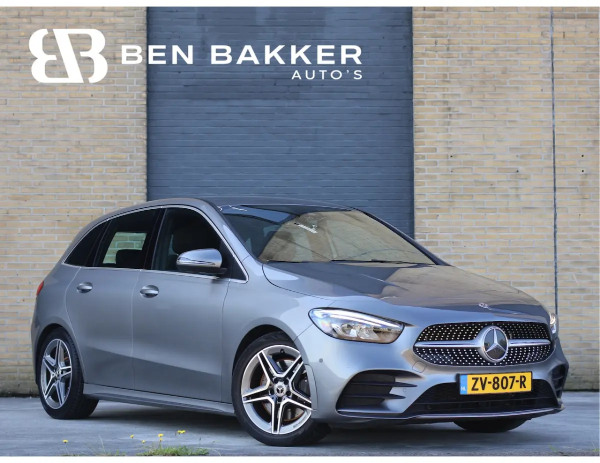 250 AMG line 225PK Leder/Alcantara | NL Auto | Widescreen | Haak | Stoelverwarming