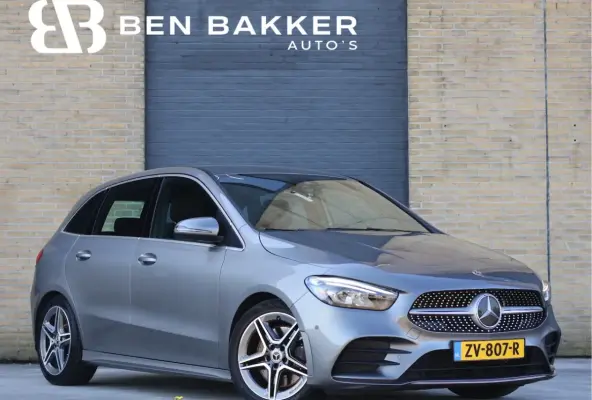 250 AMG line 225PK Leder/Alcantara | NL Auto | Widescreen | Haak | Stoelverwarming