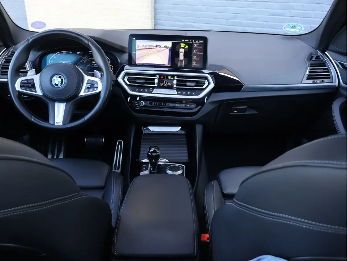 xDrive30e M Sport Pano | Laser | Haak | Org. NL | Leder
