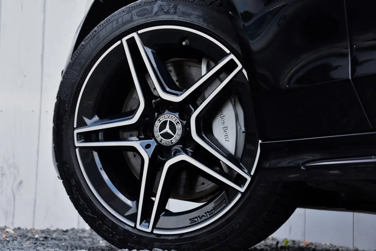 300 e Business Solution AMG Limited