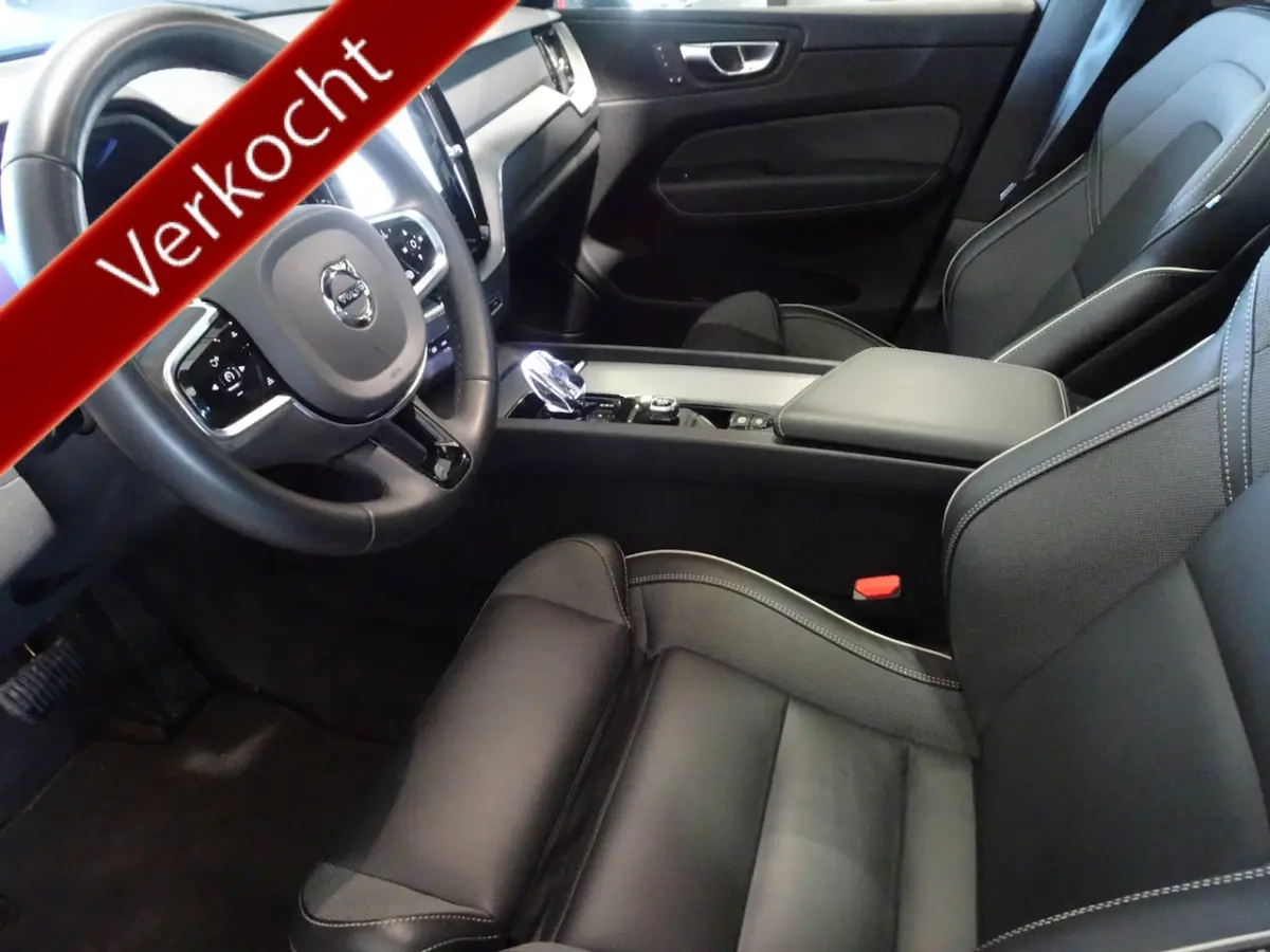 2.0 T6 Plug-in hybrid AWD Plus Black Edition