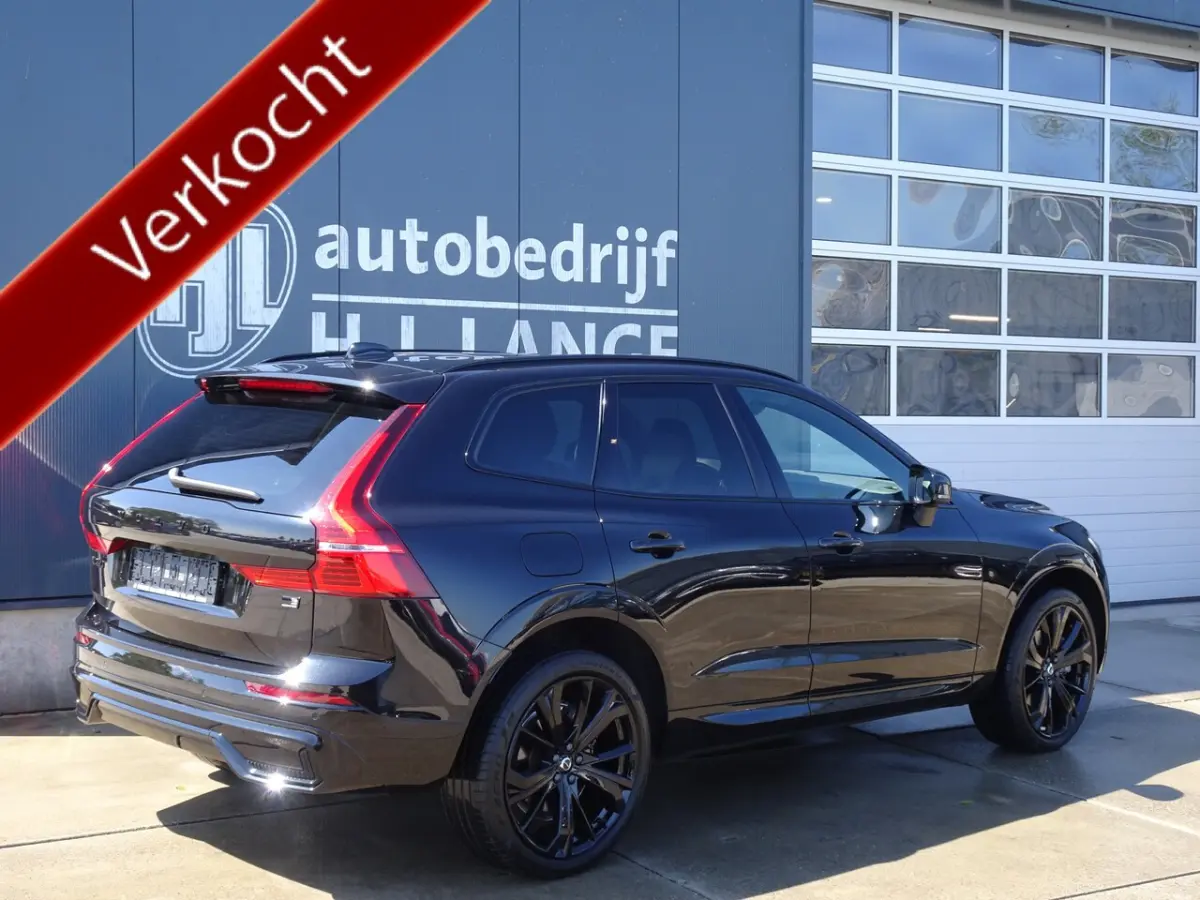 2.0 T6 Plug-in hybrid AWD Plus Black Edition