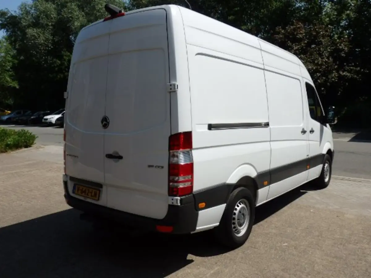 311 2.2 CDI 366 HD AUTOMAAT L2H2 AIRCO NAVI CRUISE TREKHAAK