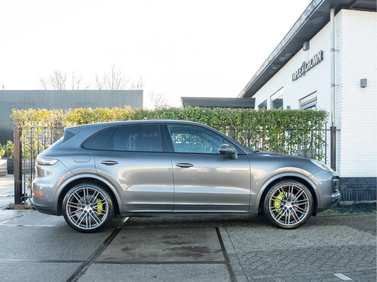 3.0 E-Hybrid | Sport Design | BTW | Panoramadak | Bose