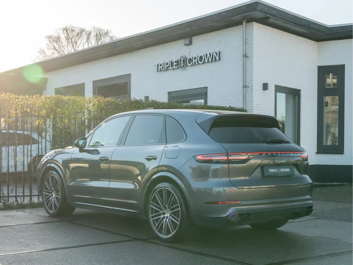 3.0 E-Hybrid | Sport Design | BTW | Panoramadak | Bose