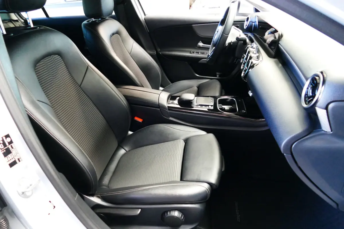 250 e Carplay/Android, Navi, Clima, StoelVerw, Full Led, Haak 1600kg