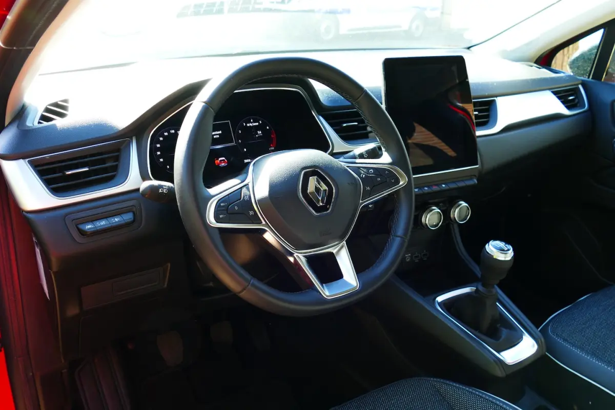 1.0 TCe 90 techno. Bi-Tone, Camera, Navi, Clima, Cruise, 17"LMV