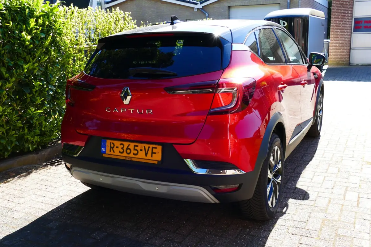 1.0 TCe 90 techno. Bi-Tone, Camera, Navi, Clima, Cruise, 17"LMV