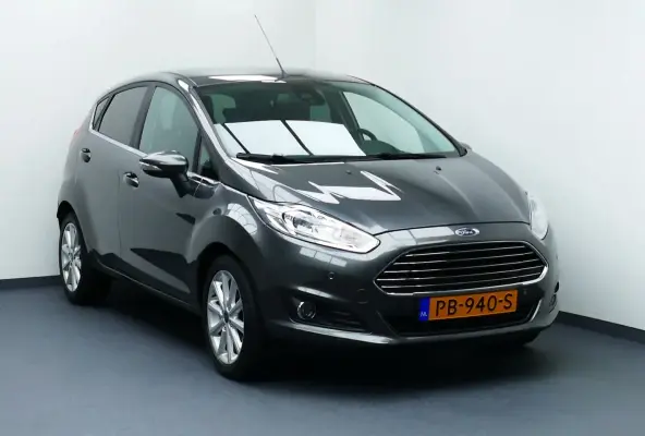 1.0 100pk EcoBoost Titanium. Navi, Clima, Cruise, 16"LMV, Park Sensors V+A