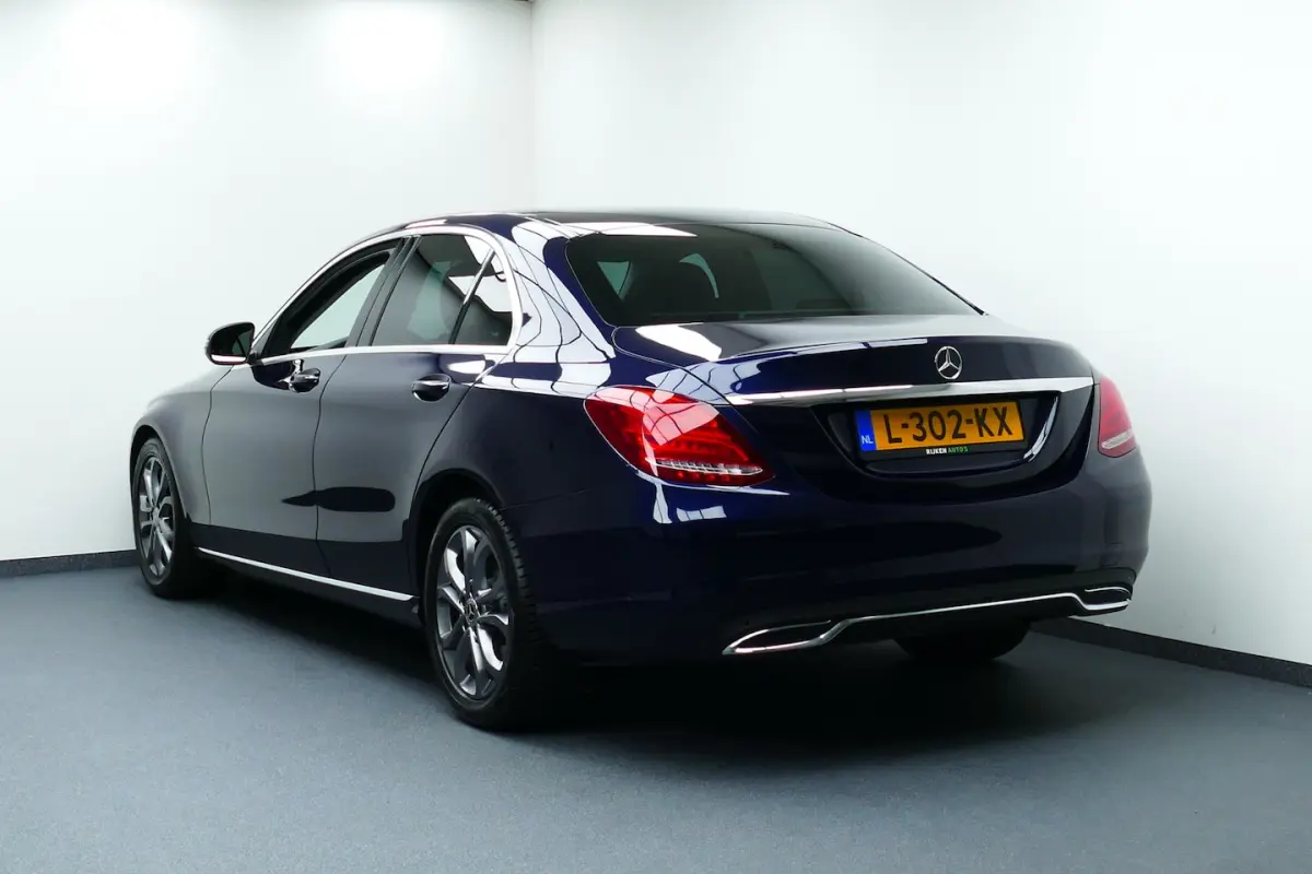 200 CDI Premium Plus. Half Leer, Led Koplampen, Stoelverw, Navi, 17"LMV