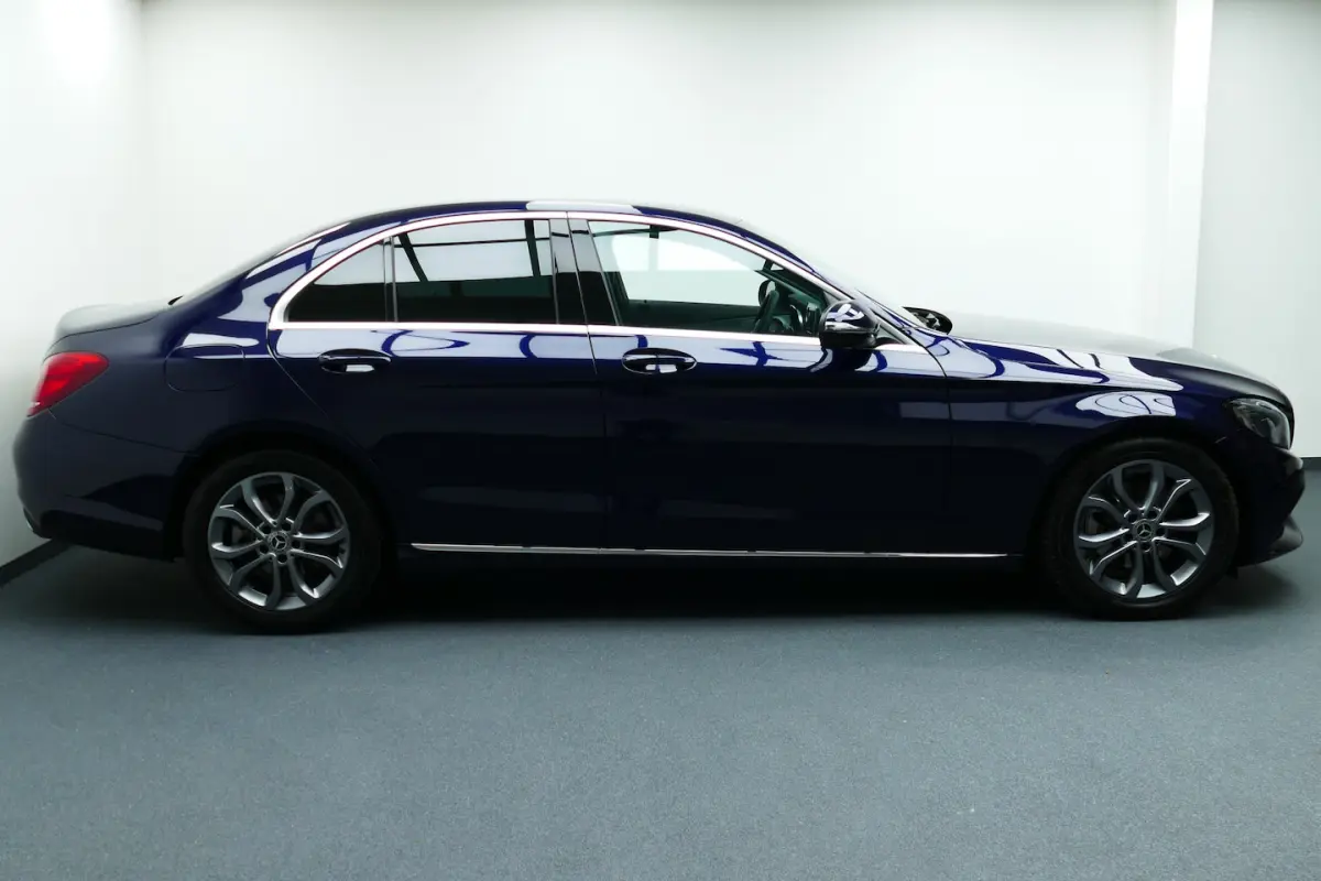 200 CDI Premium Plus. Half Leer, Led Koplampen, Stoelverw, Navi, 17"LMV