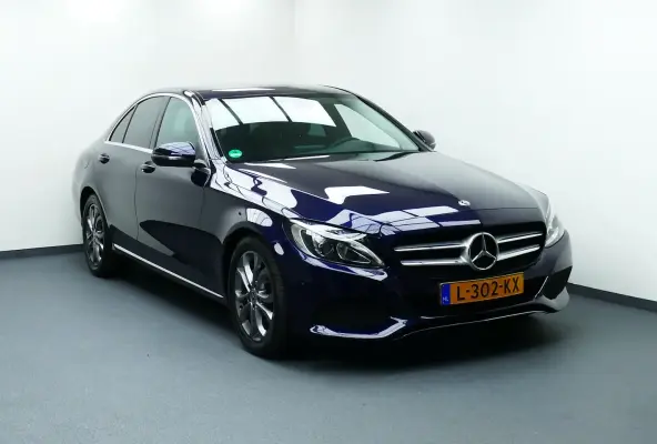 200 CDI Premium Plus. Half Leer, Led Koplampen, Stoelverw, Navi, 17"LMV