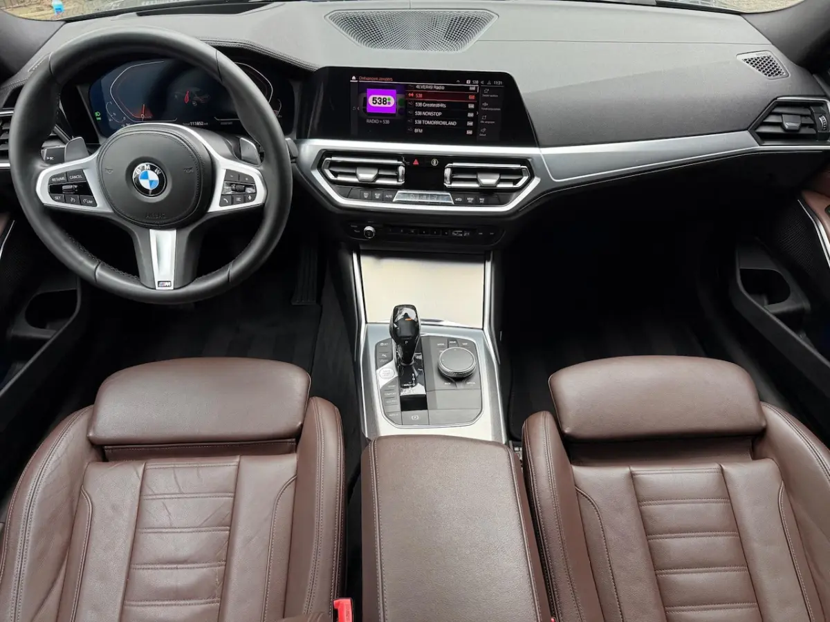 330i Executive Edition M Aut. Leder/Head Up/LED/Car Play/Climate/Cruise/18 Inch/Camera/Key