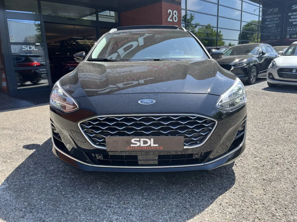1.5 EcoBoost Vignale // LEDER+ELEK STOEL // SCHUIF-KANTELDAK // HEAD-UP DISPLAY // B&O SOU