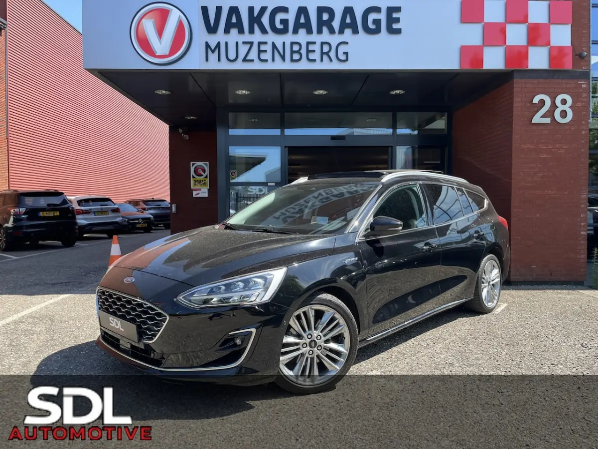 1.5 EcoBoost Vignale // LEDER+ELEK STOEL // SCHUIF-KANTELDAK // HEAD-UP DISPLAY // B&O SOU