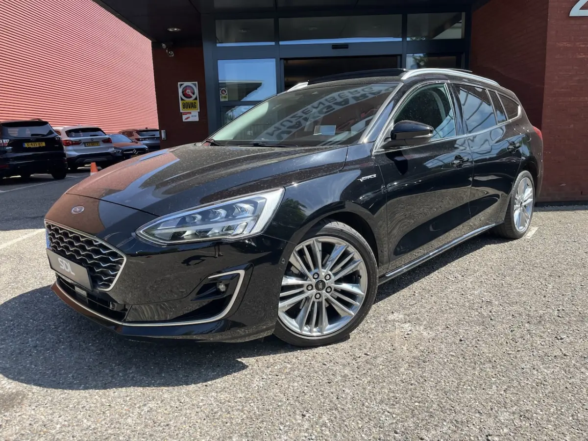 1.5 EcoBoost Vignale // LEDER+ELEK STOEL // SCHUIF-KANTELDAK // HEAD-UP DISPLAY // B&O SOU