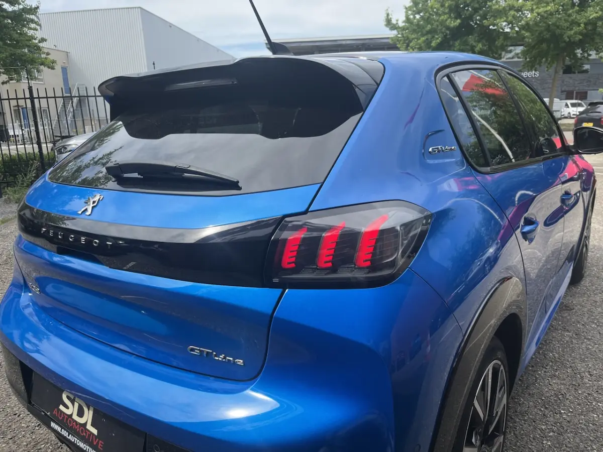 1.2 PureTech GT Pack // AFN. TREKHAAK // DODEHOEK // ADAPT. CRUISE // LEDER// ELEK. STOEL