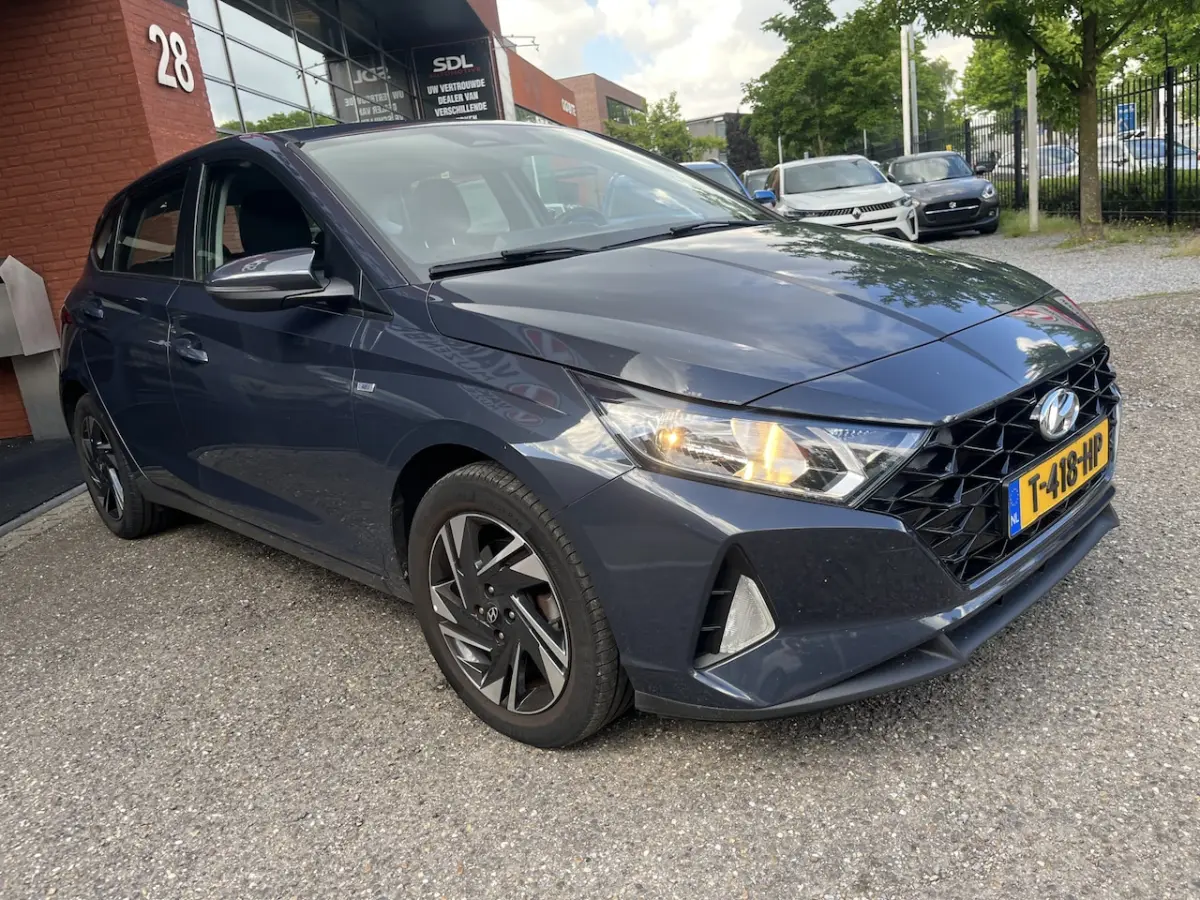 1.0 T-GDI Comfort Smart // CAMERA+SENSOREN // CRUISE // NAVI+CARPLAY // AIRCO //