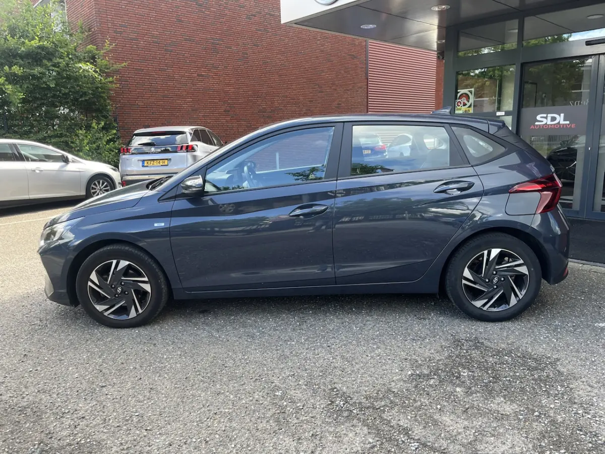 1.0 T-GDI Comfort Smart // CAMERA+SENSOREN // CRUISE // NAVI+CARPLAY // AIRCO //