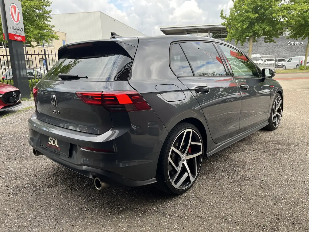2.0 TSI GTI // ADAPT. CRUISE // SCHUIF-KANTELDAK // DODEHOEK // VIRTUAL COCKPIT // CAMERA+