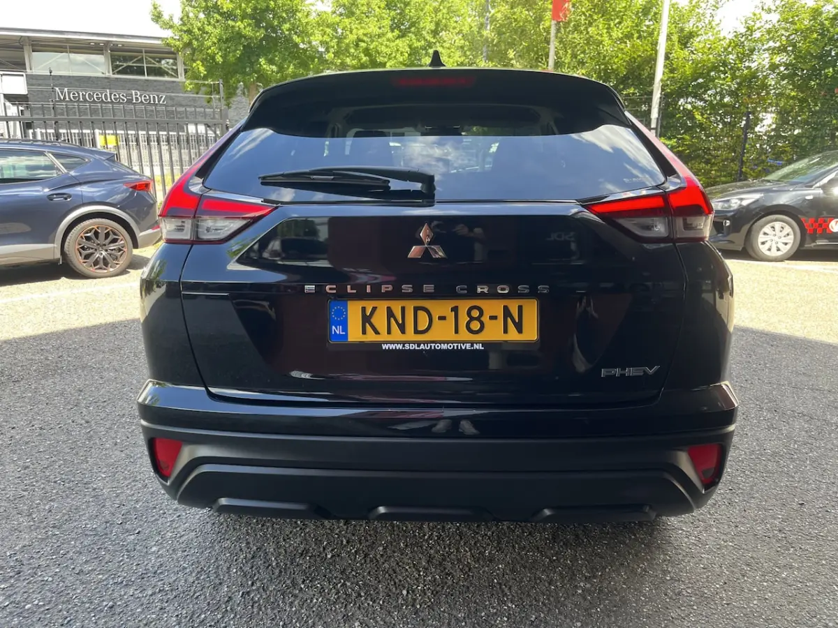 2.4 PHEV Intense // LED // CAMERA // KEYLESS // APPLE CARPLAY / ANDROID AUTO // CLIMA // S