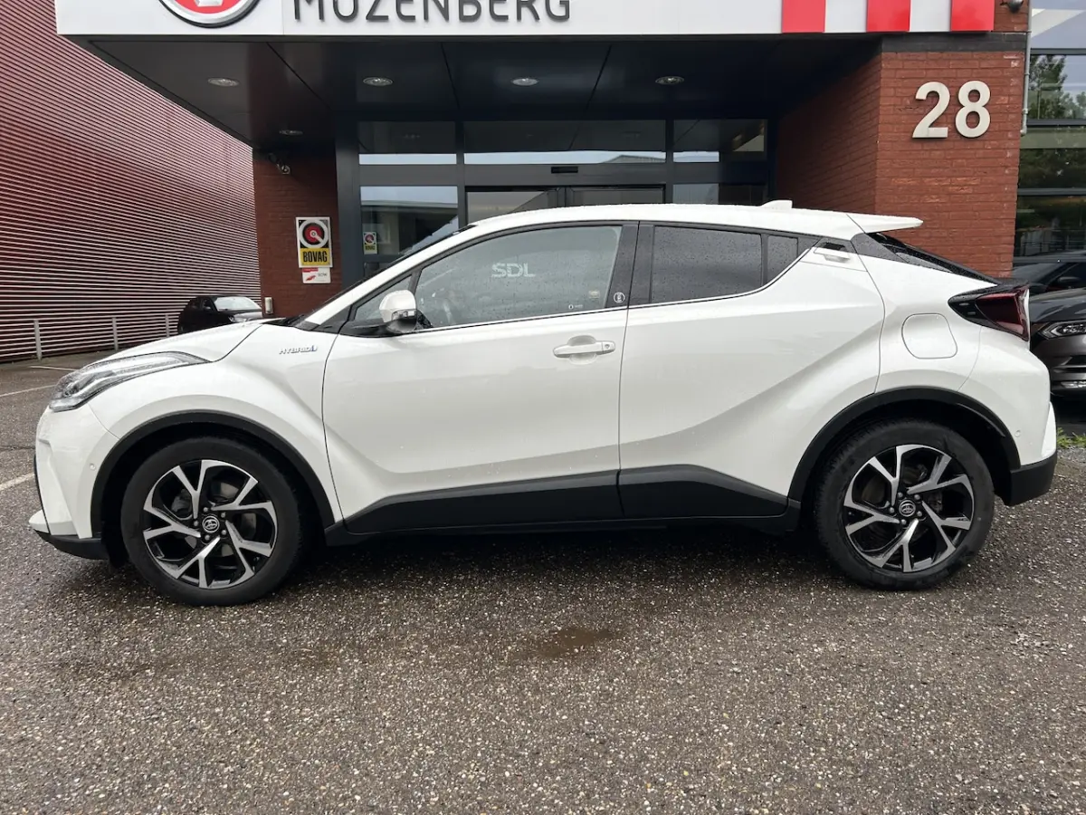 1.8 Hybrid Dynamic 58000KM Dealer Auto // FULL LED // APPLE CARPLAY / ANDROID AUTO // ADAP