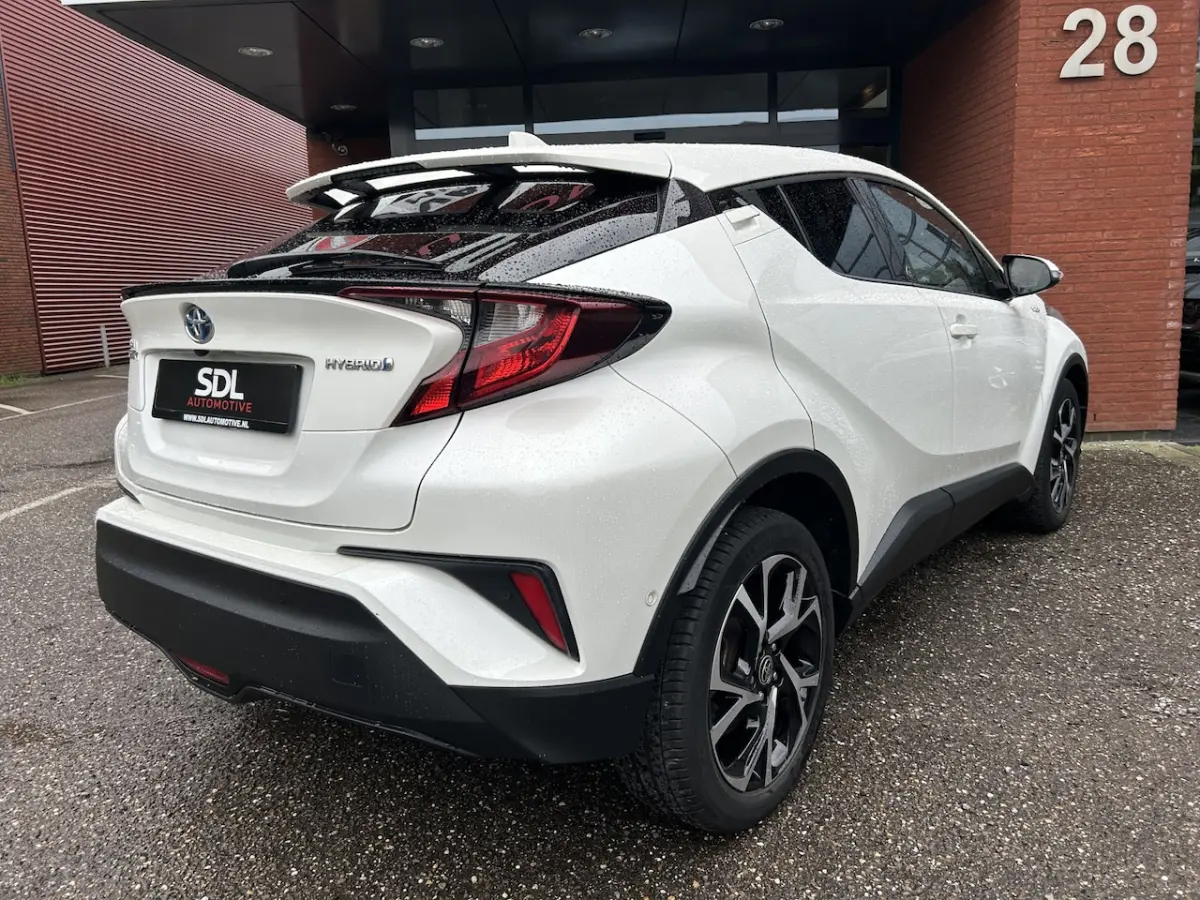 1.8 Hybrid Dynamic 58000KM Dealer Auto // FULL LED // APPLE CARPLAY / ANDROID AUTO // ADAP