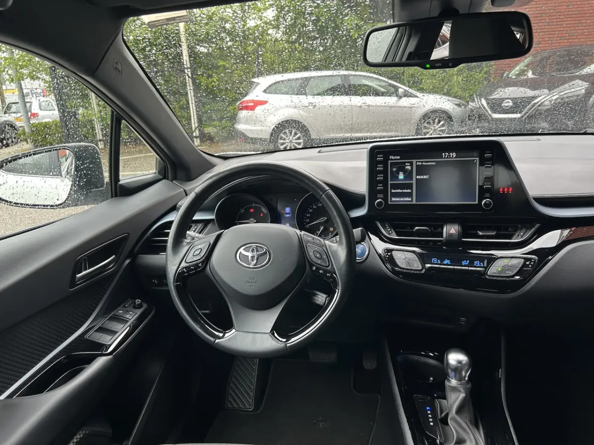 1.8 Hybrid Dynamic 58000KM Dealer Auto // FULL LED // APPLE CARPLAY / ANDROID AUTO // ADAP