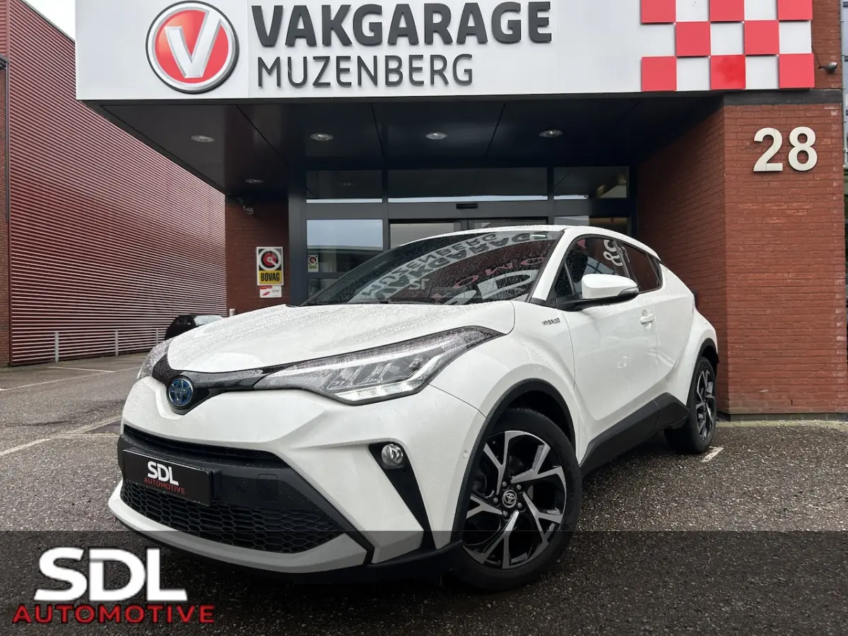 1.8 Hybrid Dynamic 58000KM Dealer Auto // FULL LED // APPLE CARPLAY / ANDROID AUTO // ADAP