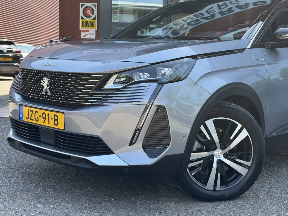 1.6 HYbrid 225 GT // SCHUIF-KANTELDAK // ADAPT. CRUISE // DODEHOEK // ELEK. ACHTERKLEP //