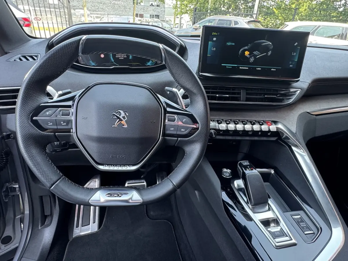 1.6 HYbrid 225 GT // SCHUIF-KANTELDAK // ADAPT. CRUISE // DODEHOEK // ELEK. ACHTERKLEP //