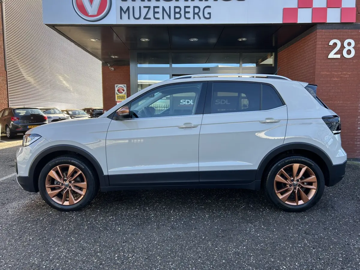 1.5 TSI Style // FULL LED // ADAP. CRUISE // VIRTUAL COCKPIT // CAMERA+SENSOREN // KEYLESS