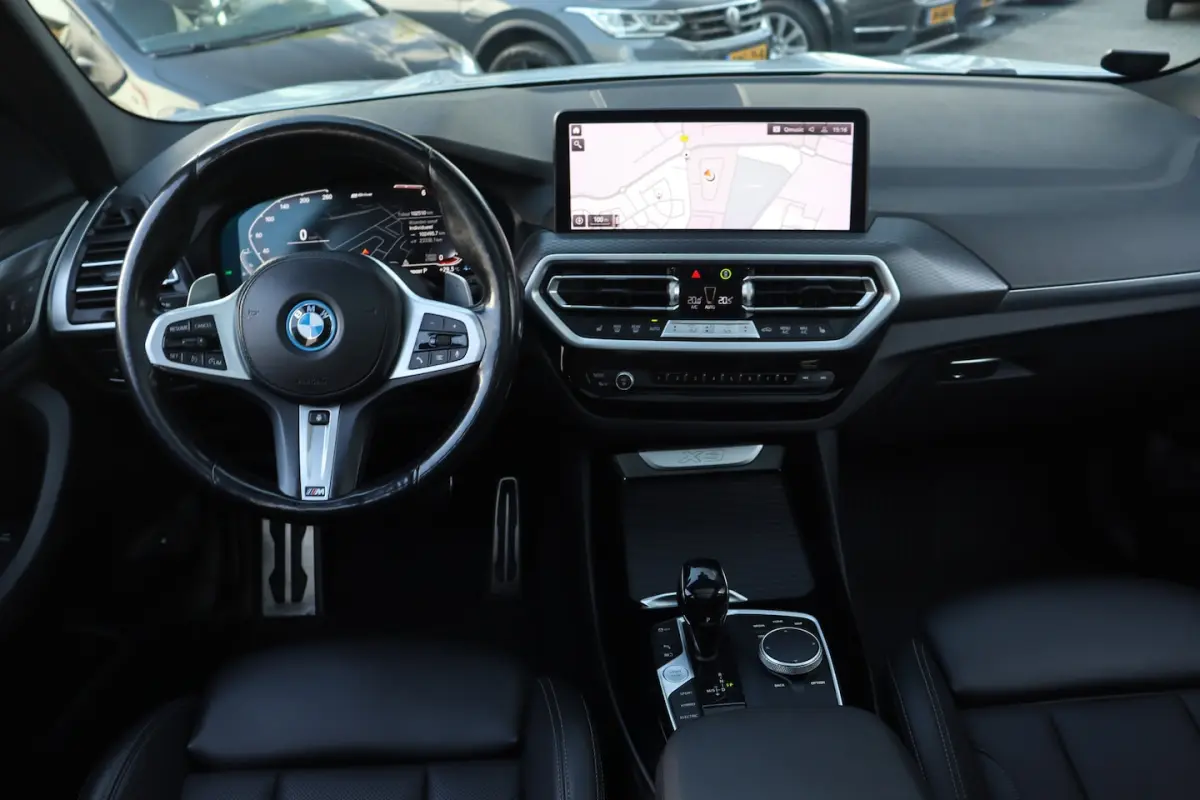 xDrive30e M-Sport | Pano | Leder | Trekhaak |