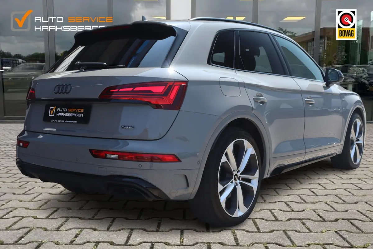 55 TFSI e S-Line Competition | 21 Inch | RS Stoelen | Luchtvering |