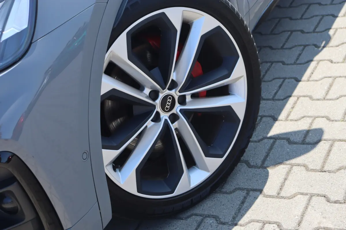 55 TFSI e S-Line Competition | 21 Inch | RS Stoelen | Luchtvering |