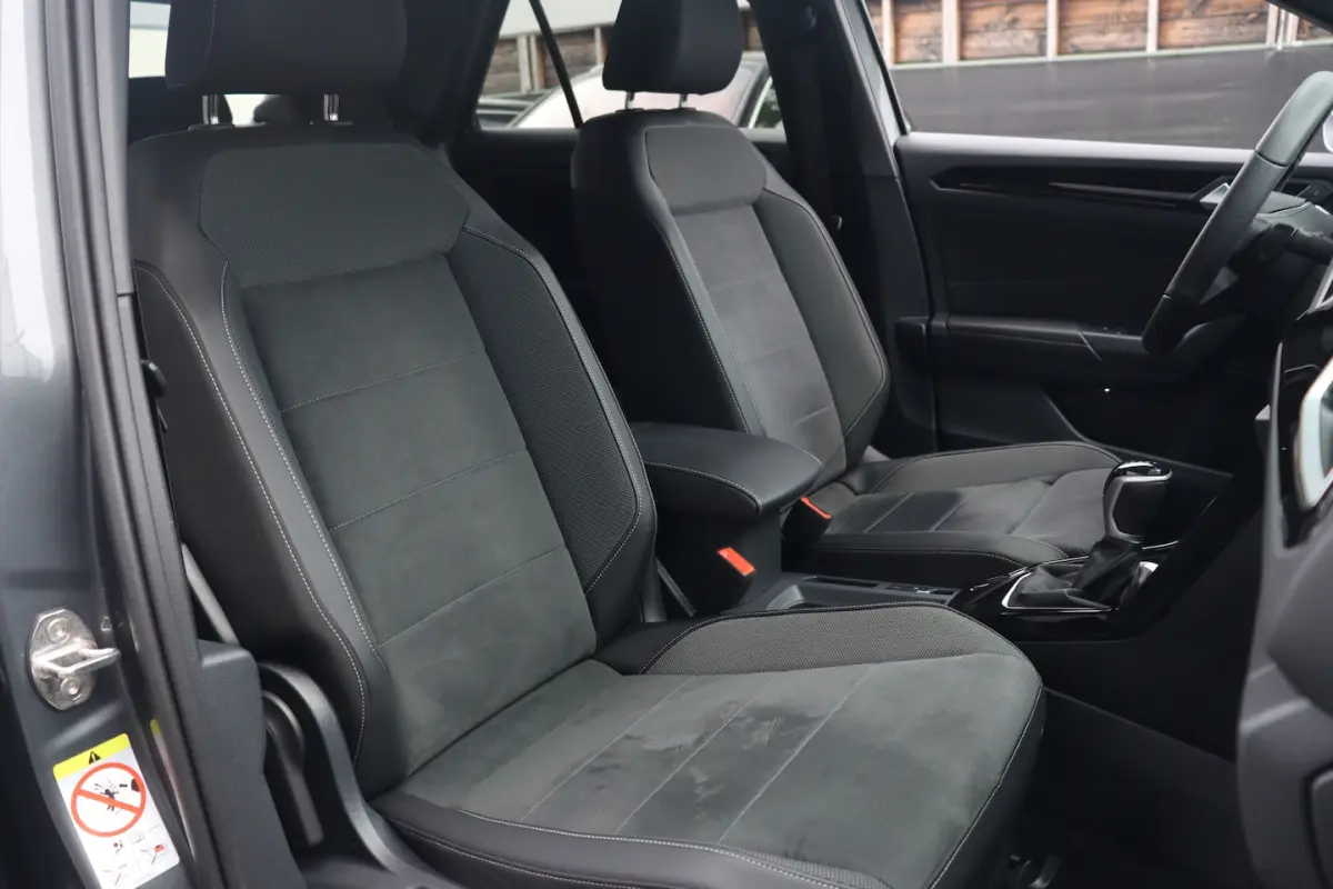 1.5 TSI R-Line | ACC | Camera | Trekhaak | Fabrieksgarantie