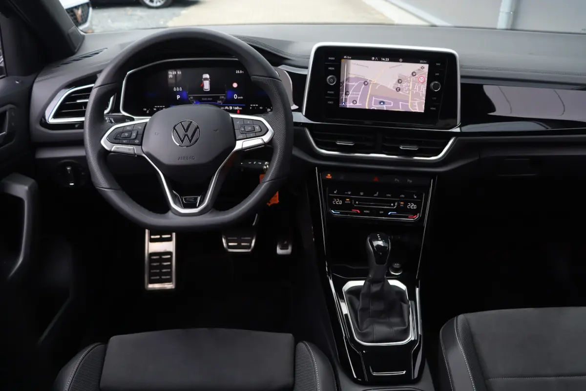 1.5 TSI R-Line | ACC | Camera | Trekhaak | Fabrieksgarantie