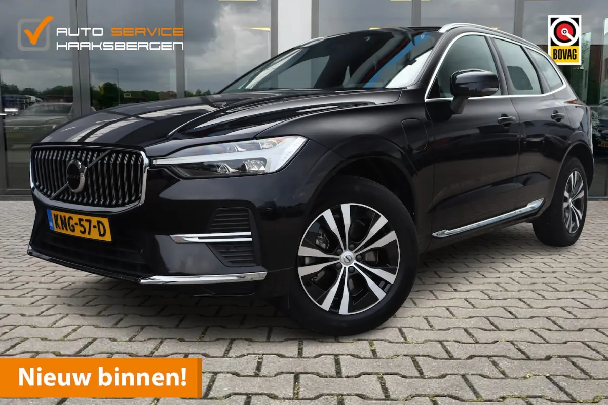2.0 T6 Plug-in hybrid AWD Essential Bright | Pano | Leder | Camera |