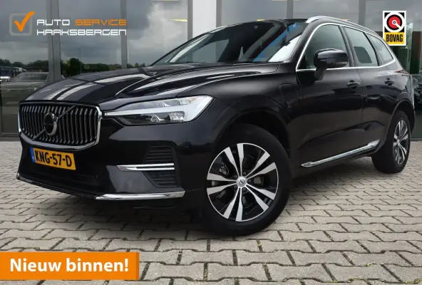 2.0 T6 Plug-in hybrid AWD Essential Bright | Pano | Leder | Camera |