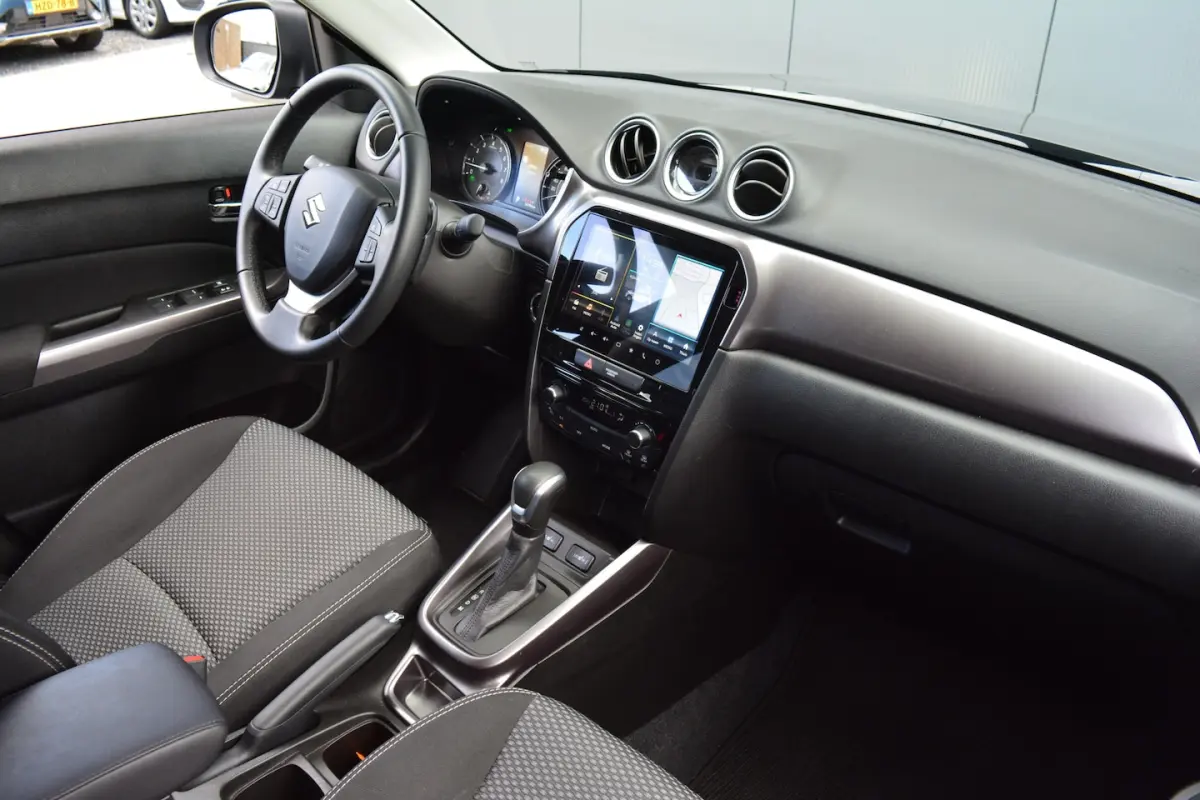 1.5 Hybrid Select | ACC | Camera | DAB | Fabrieksgarantie |
