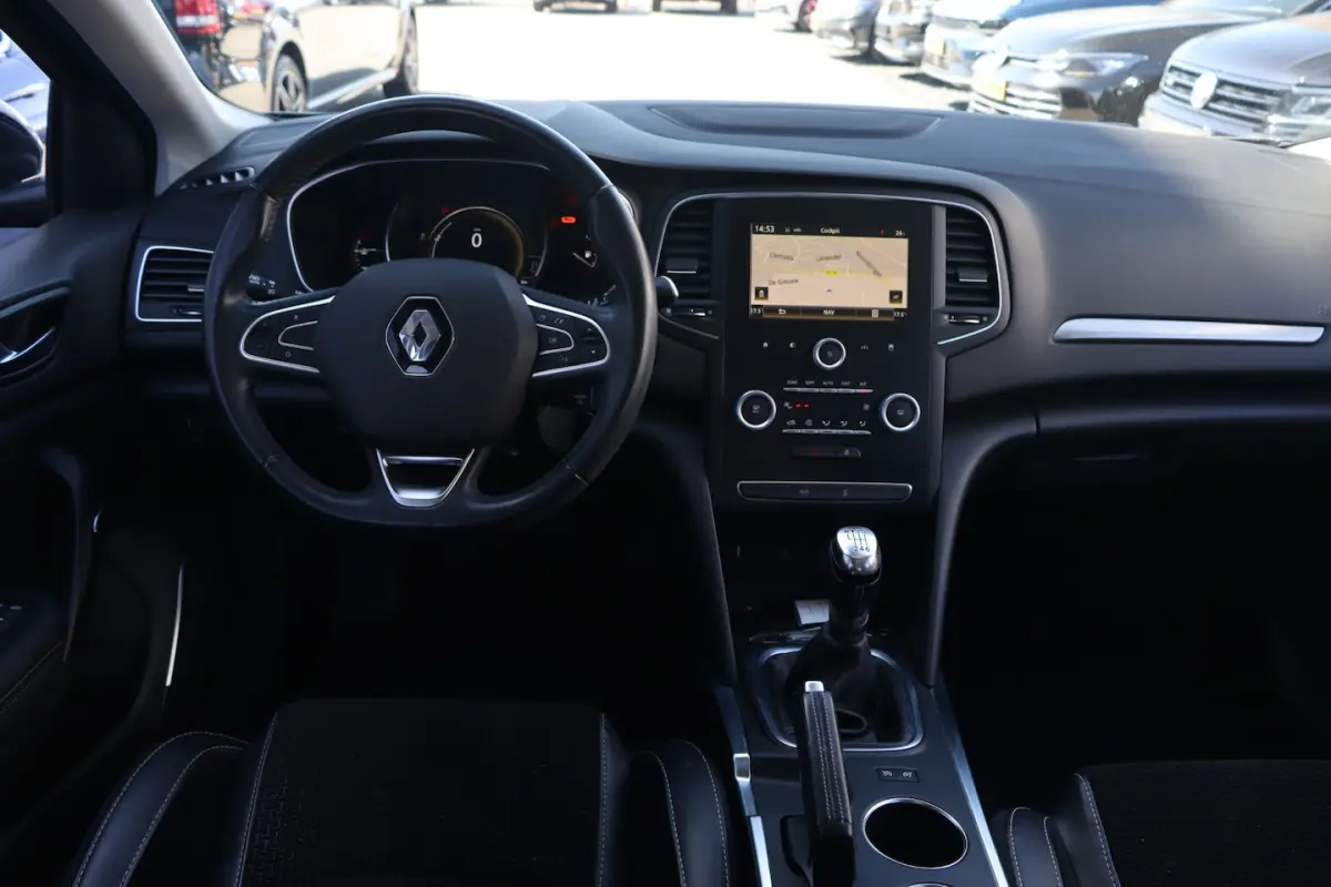 1.2 TCe Zen | Keyless | DAB | Leder/Alcantara |